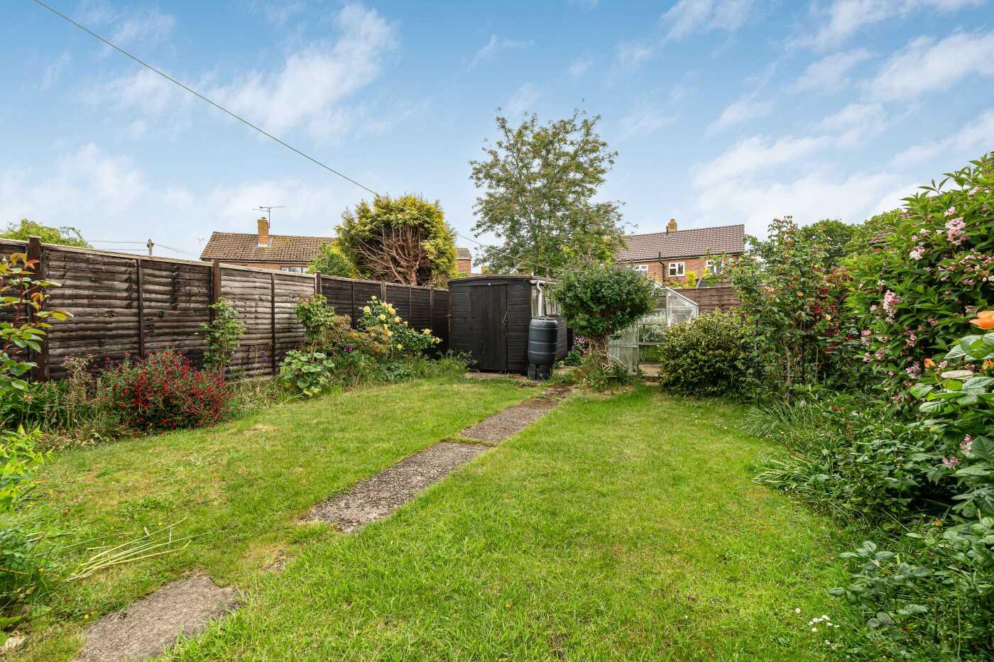 Plowden Way, Shiplake Cross, Henley-On-Thames